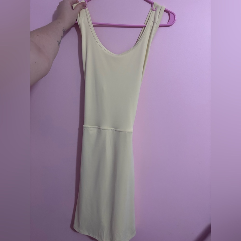 ⭐️Columbia butter, yellow dress women’s large-extra large